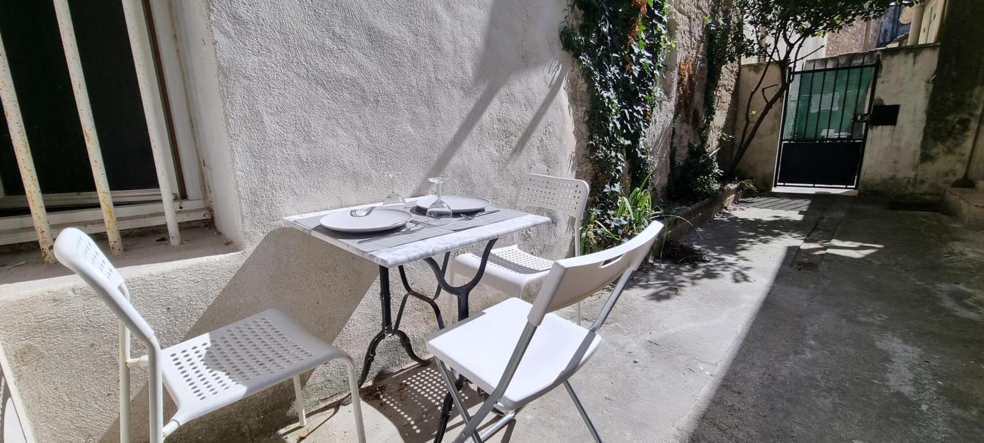 Le Studio De Vera - Intra Muros - Wifi Avignon Exterior photo